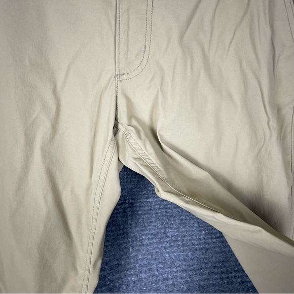 Eddie Bauer 36x36 Horizon Guide Chino Pants Khaki Stretch Water Repellent UPF - Picture 6 of 15